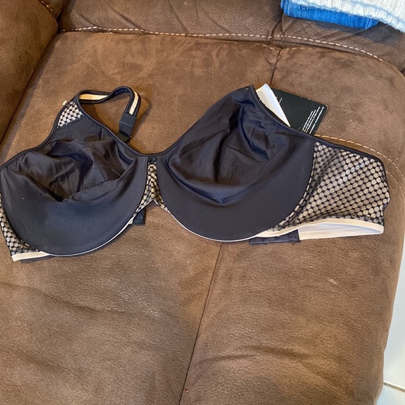 Bali black bra - size 42DD - Picture 2 of 3